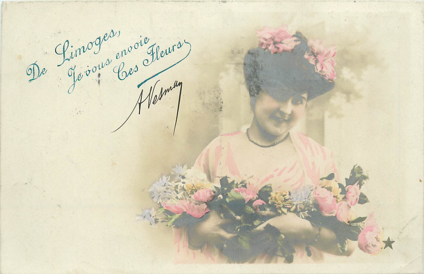 Femme avec bouquet de fleurs — Limoges — Wesmag, série 907 - Recto