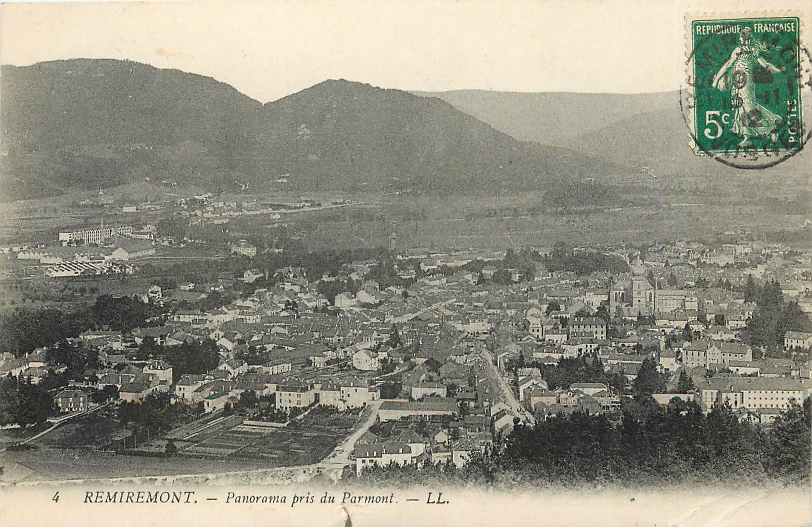 CPA Remiremont Panorama pris du Parmont 