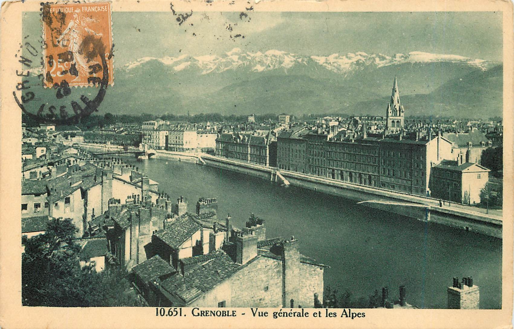 CPA Grenoble Vue generale et les Alpes 