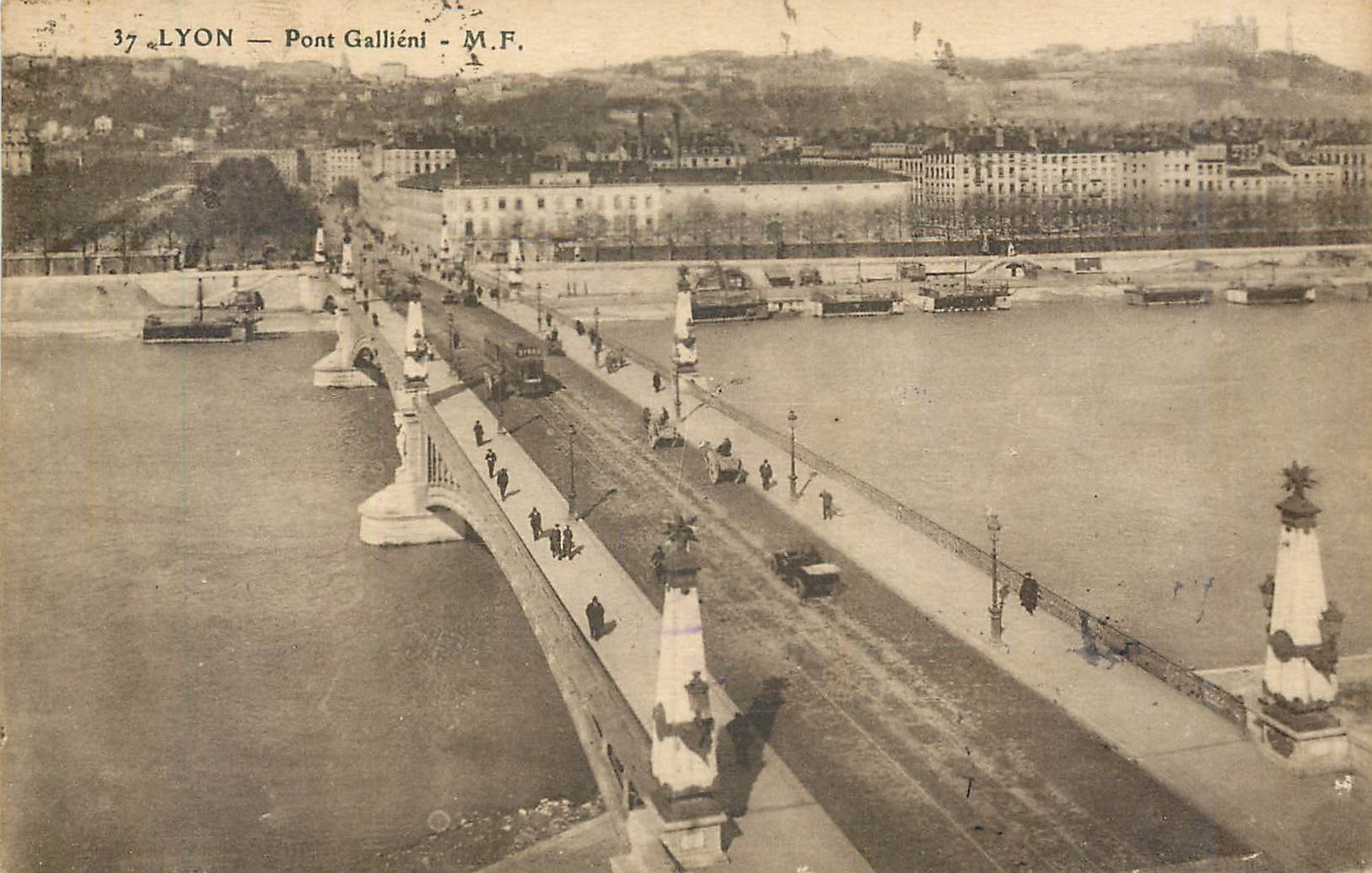 CPA Lyon Pont Gallieni Bel affranchsisements Type Blanc 5c