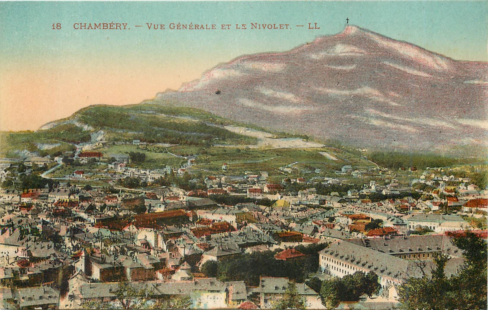 CPA Chambery Vue Generale et le Nivolet 