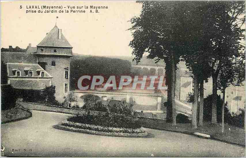 CPA Laval Mayenne Vue sur la Mayenne prise du Jardin de la Perrine 