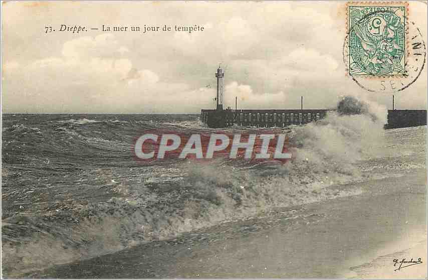 CPA Dieppe La Mer un jour de tempete Phare
