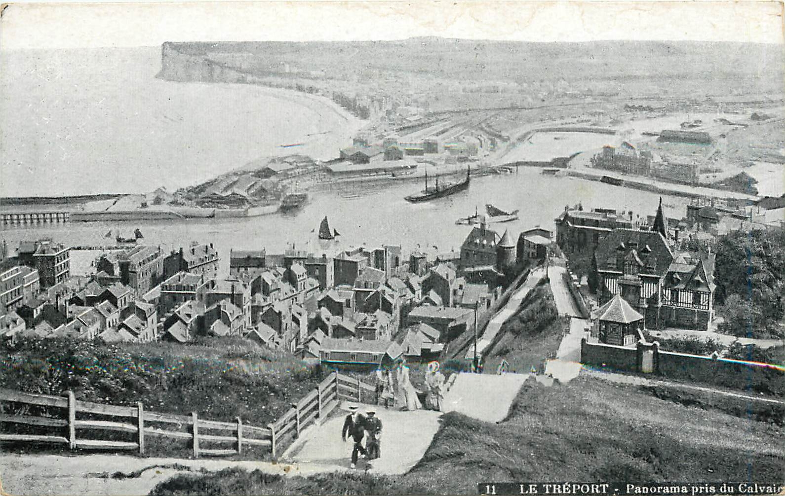 CPA Le Treport Panorama pris du Calvaire 
