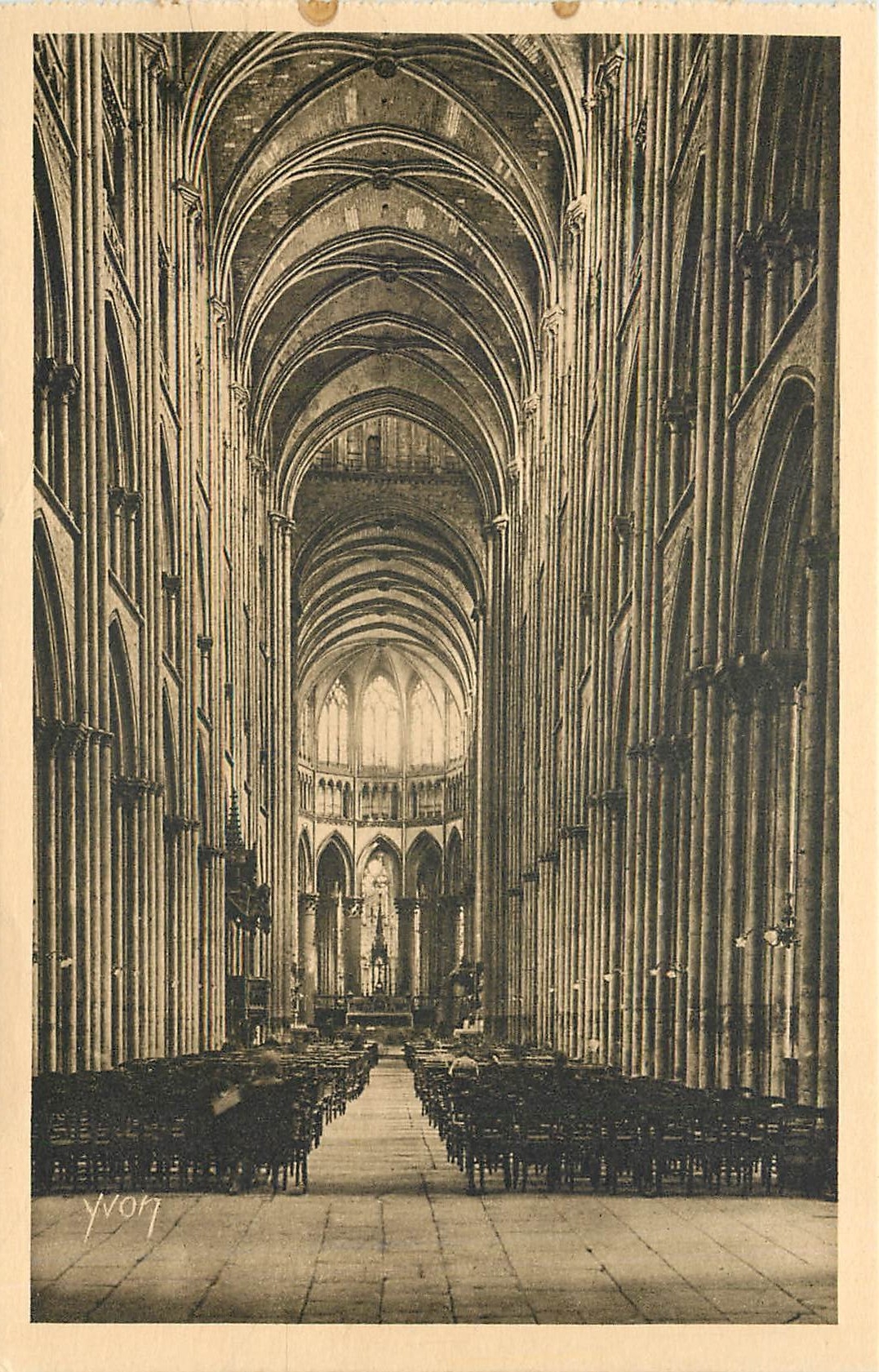 CPA Rouen Interieur de la Cathedrale 