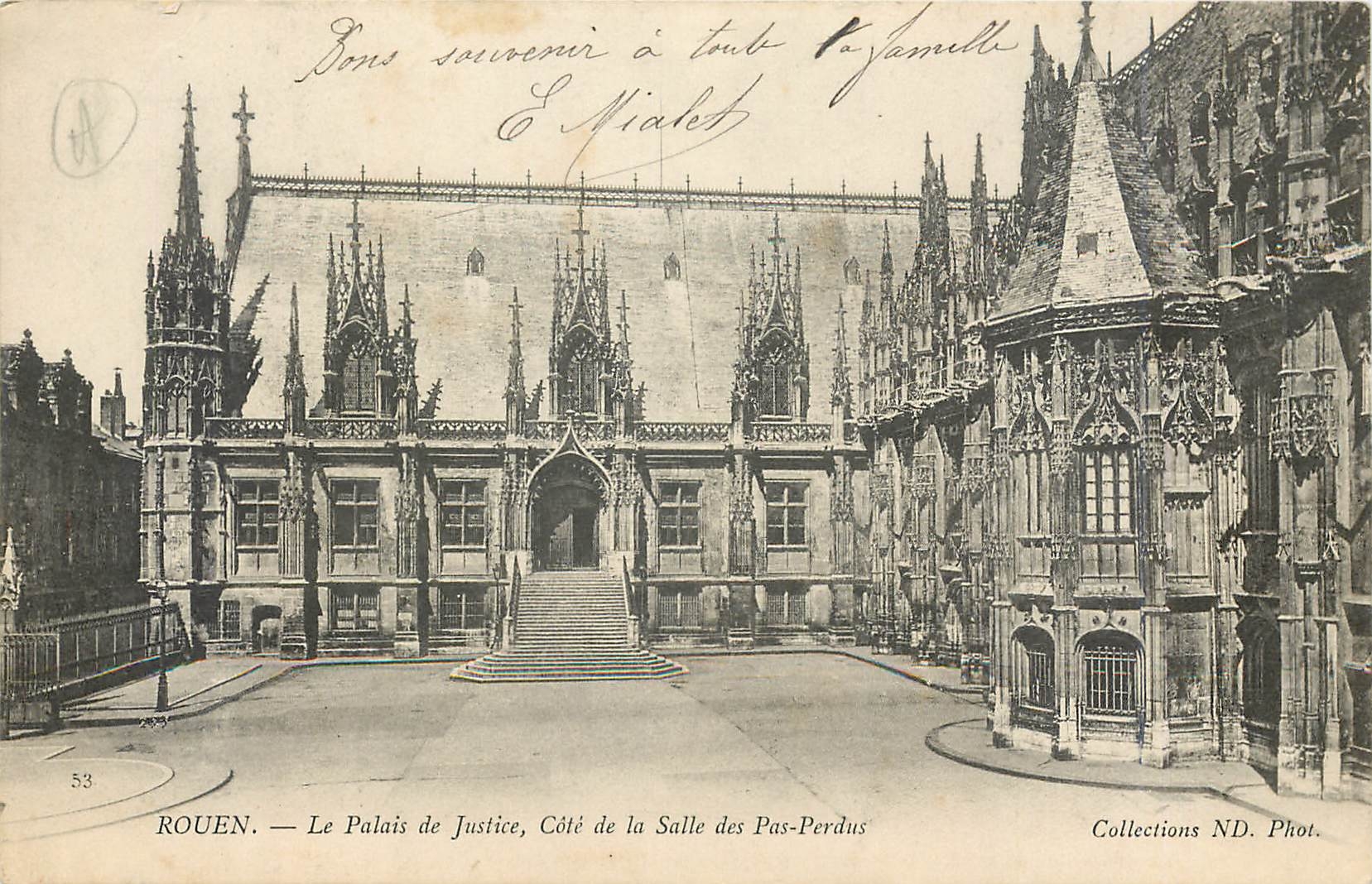 CPA Rouen Le Palais de Justice Cote de la Salle des Pas Perdus 