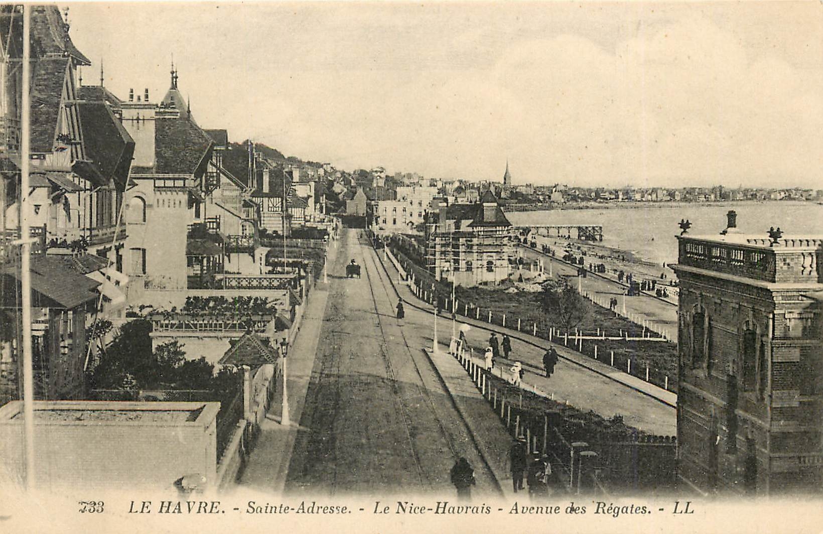 CPA Le Havre Sainte Adresse Le Nice Havrais Avenue des Regates 