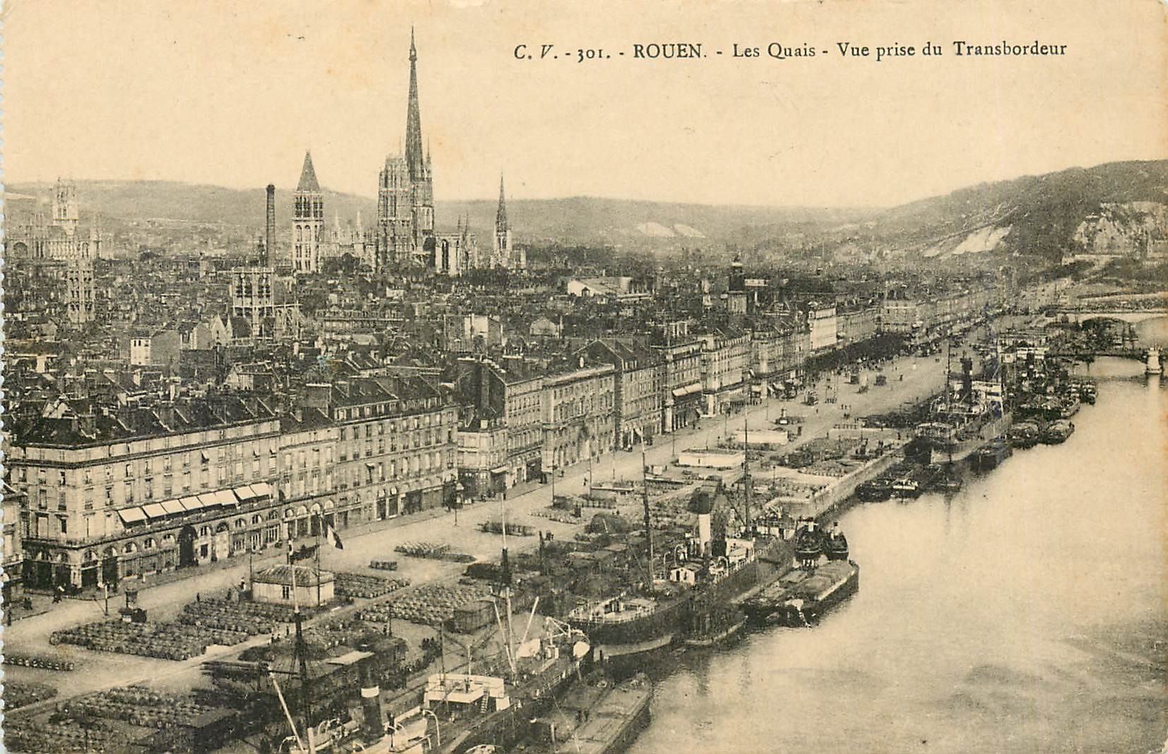 CPA Rouen Les Quais Vue prise du Transbordeur 