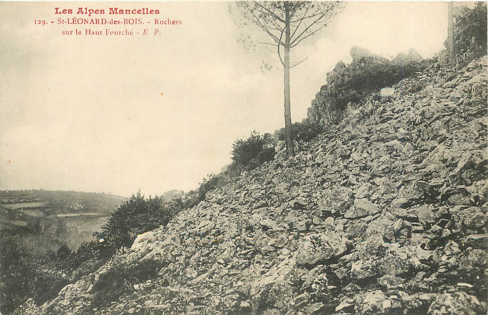 CPA St Leonard des Bois Rochers sur le Haut Fourche 