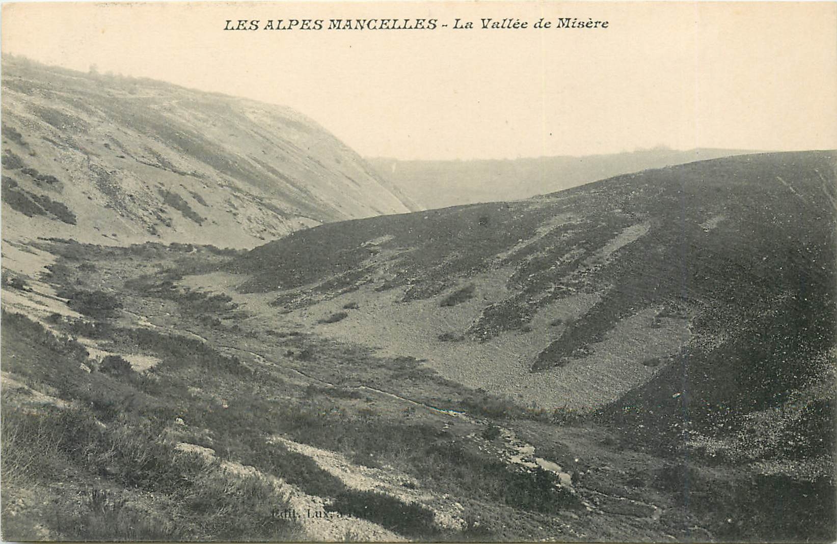 CPA Les Alpes Mancelles La Vallee de Misere 