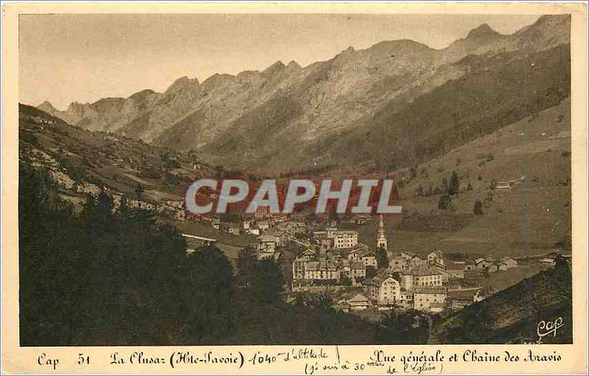 La Clusaz (Haute-Savoie) — Vue générale et Chaîne des Aravis — Cap 54