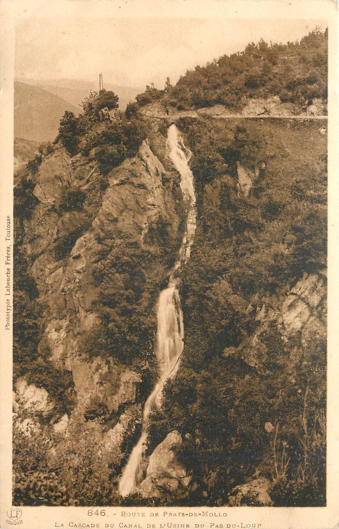 CPA Route de Prats de Mollo la cascade du canal de l'usine du Pas du loup
