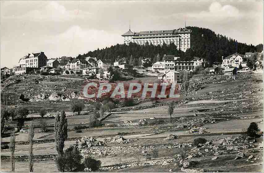 CPM Font Romeu pyr Or alt 1800m partie Est Grand Hotel et ele pyrenees Hotel