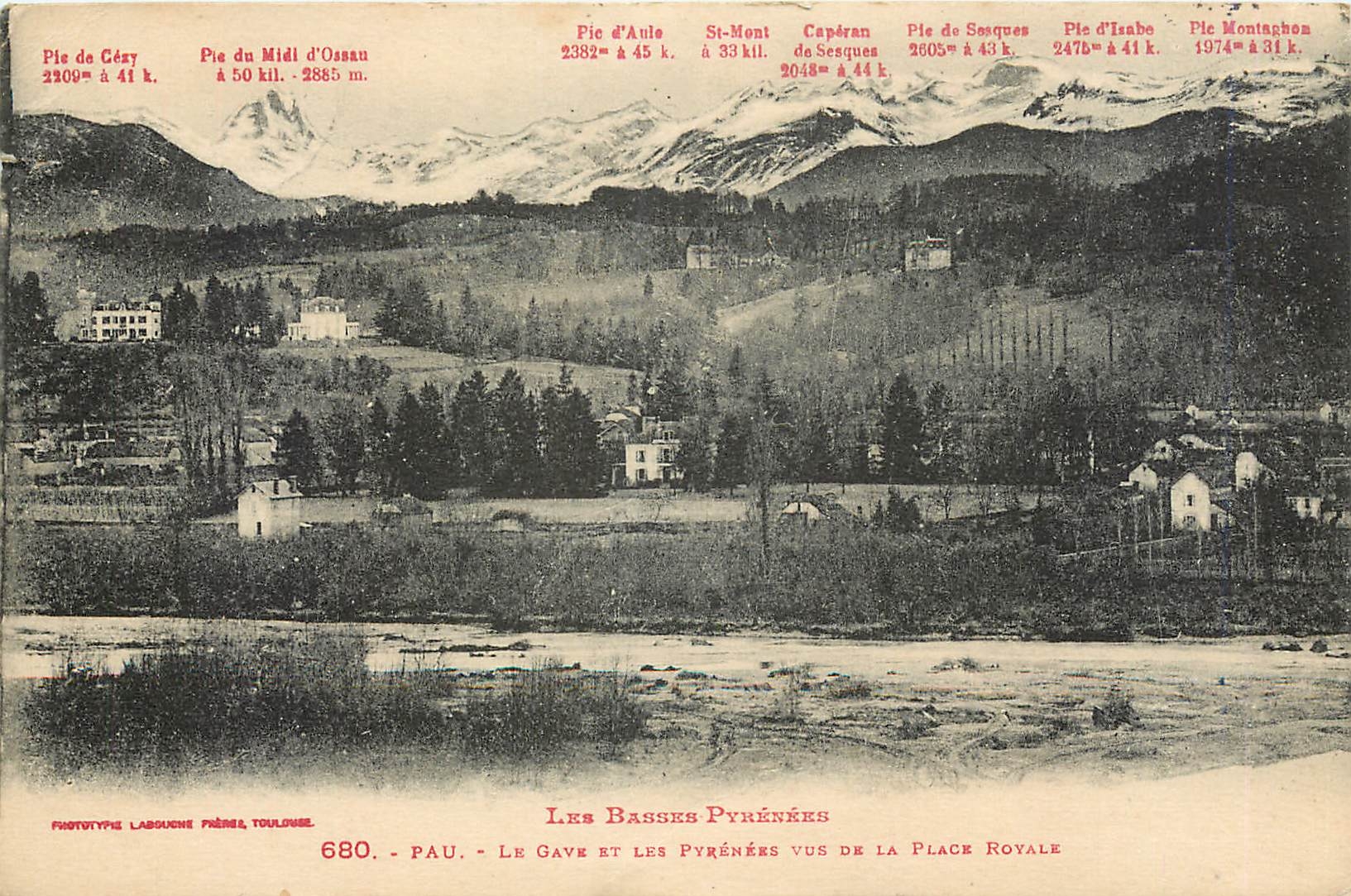 CPA Les basses pyrenees Pau le gave et les pyrenees vus de  place Royales