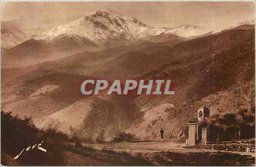 CPA Amelie les bains L'entrée du ort et le Canigou