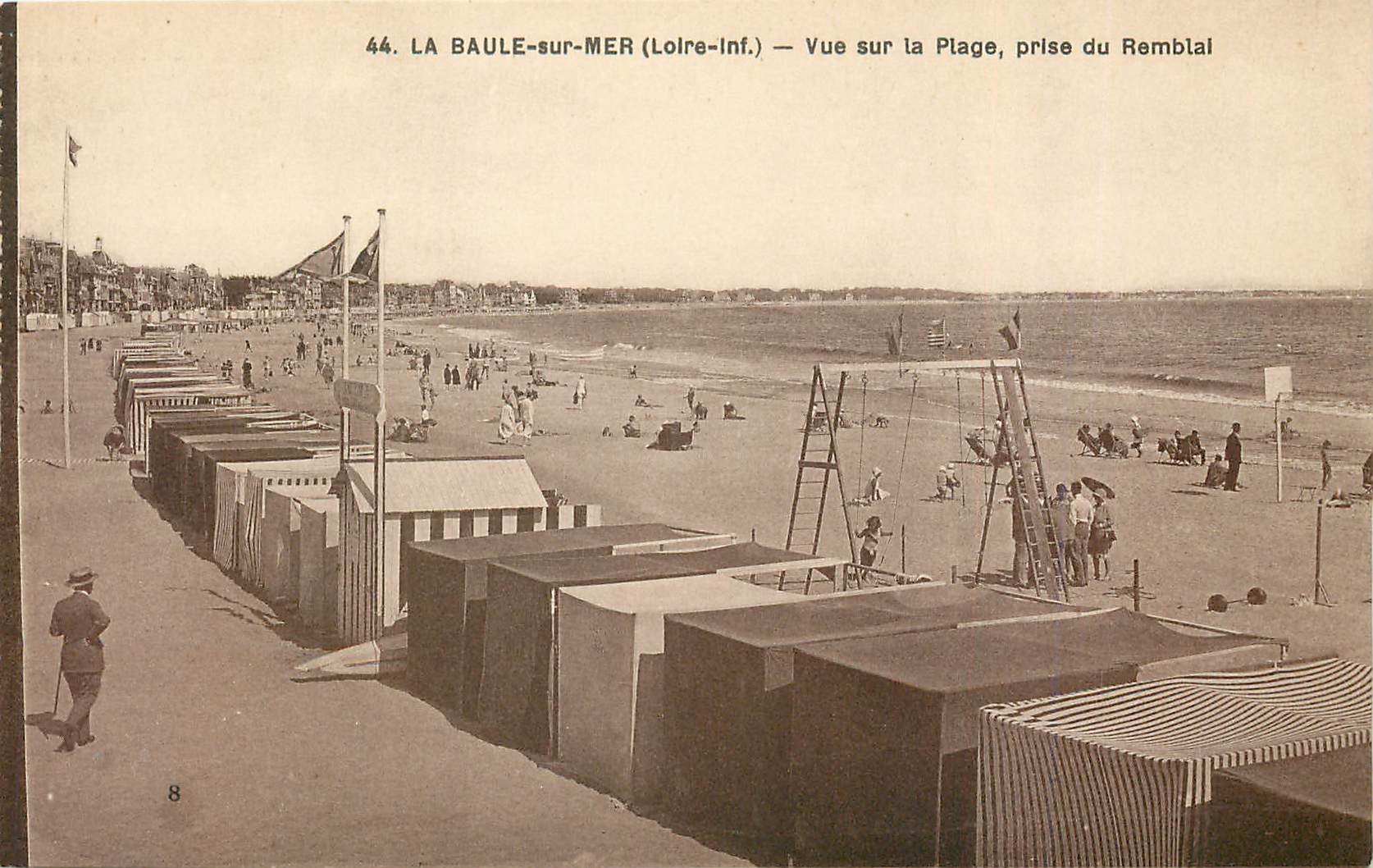CPA La baule  sur mer Loire vu sur la plage prise du rembal