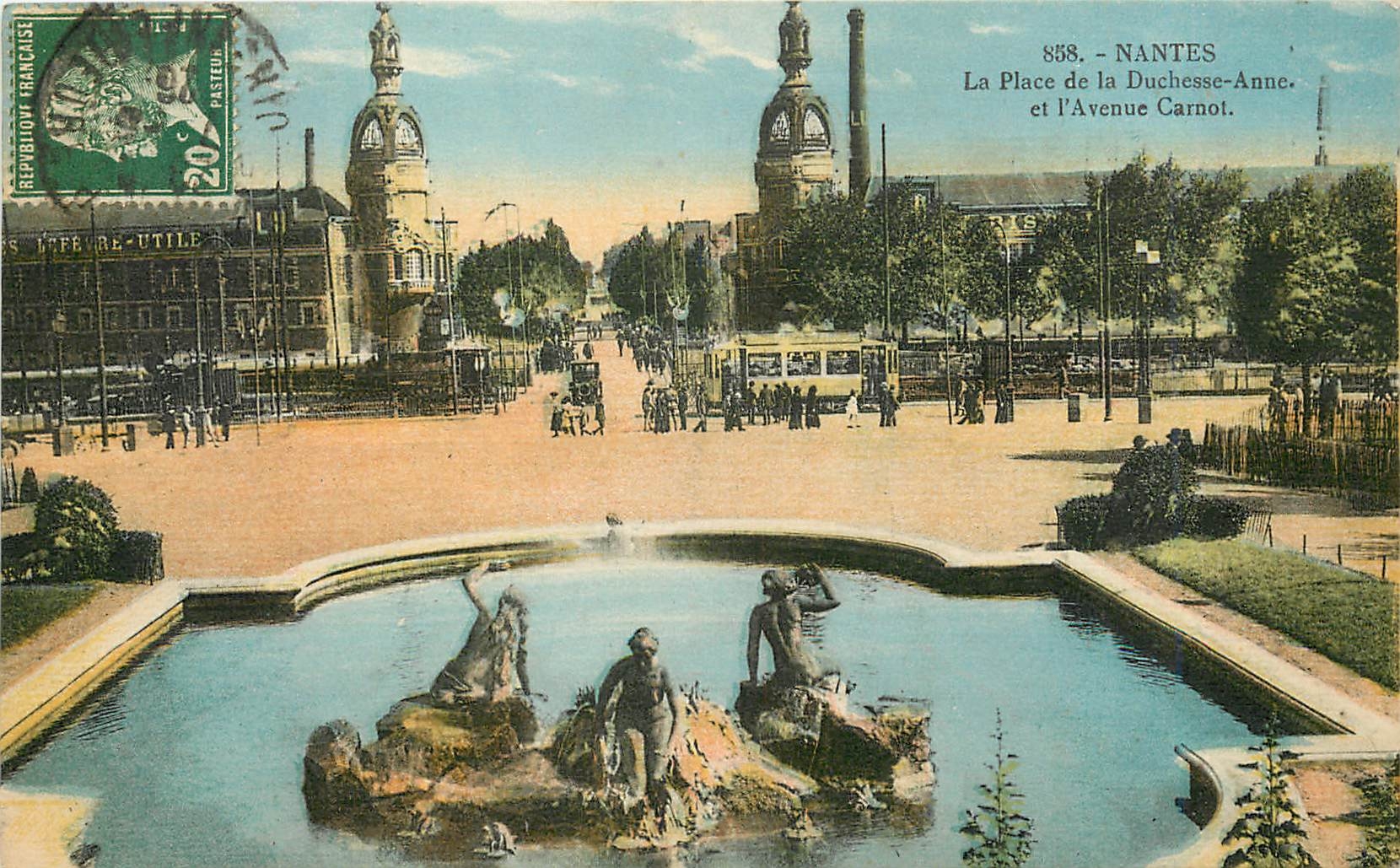 CPA nantes la place de la Duchesse Anne Et l'avenue Carnot
