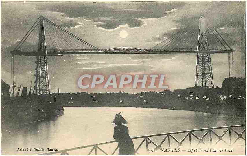 CPA Nantes Effet de nuit sur le Port