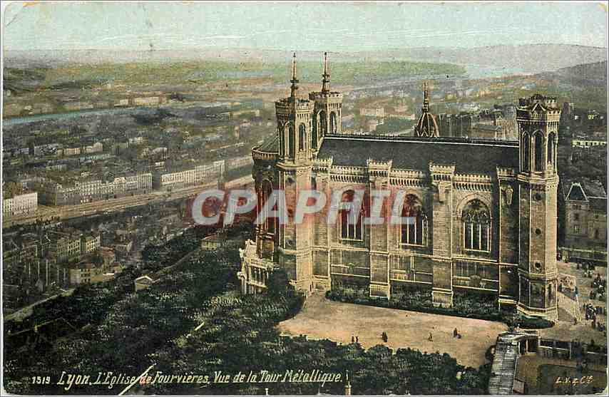 CPA Lyon l'Eglise de Fourvieres Vue de la Tour Metalliques