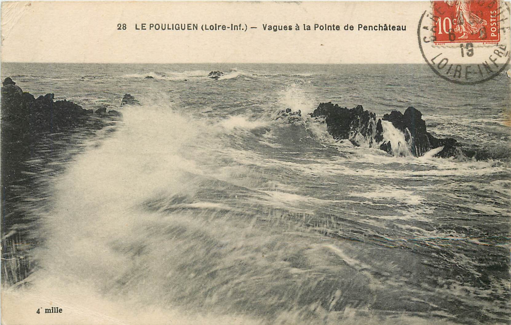 CPA Le Pouliguen-Loire Inf vgues a la pointe de Penchaateau