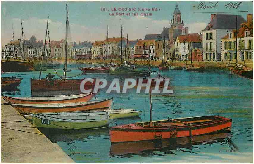 CPA Le croisic loire inf  Le pont et les Quais Bateaux