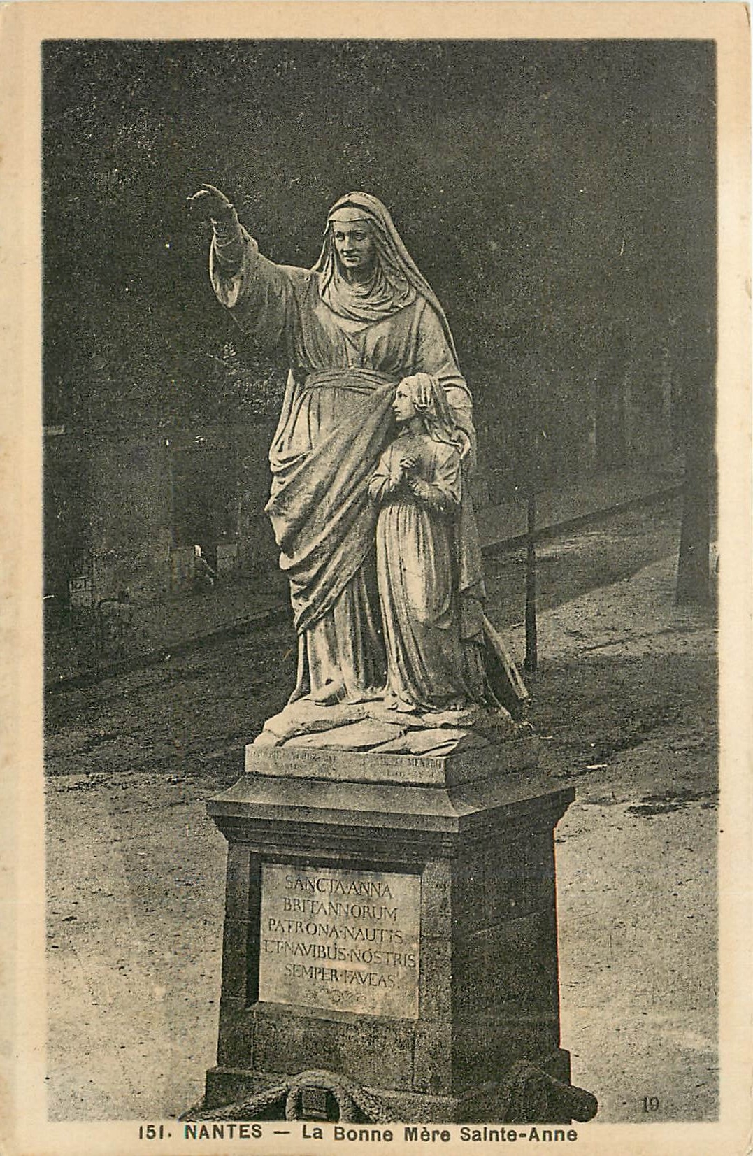 CPA Nantes La Bonne mere Sainte Anne