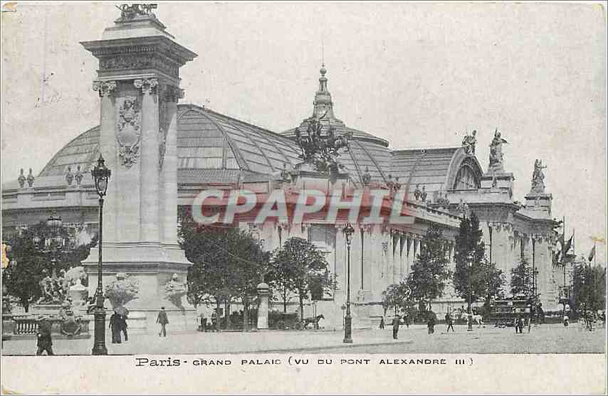 CPA Paris le grand Palais vu du Pont Alexandre III