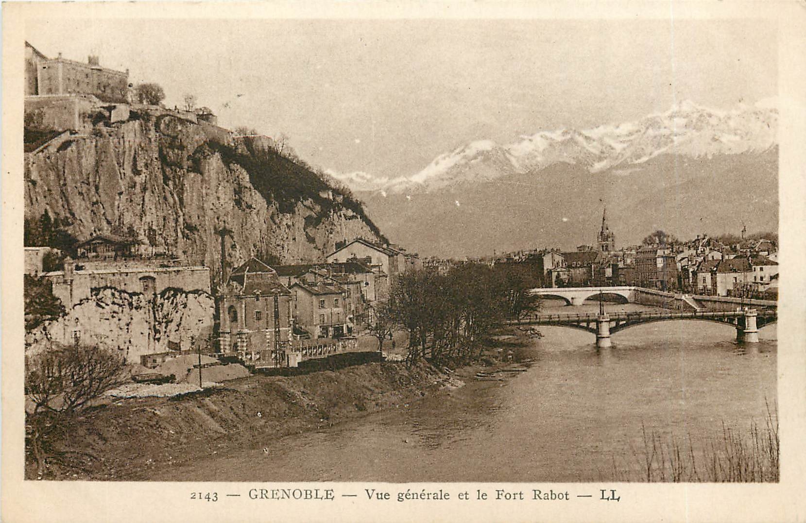 CPA Grenoble Vue generle et le Fort Rabot