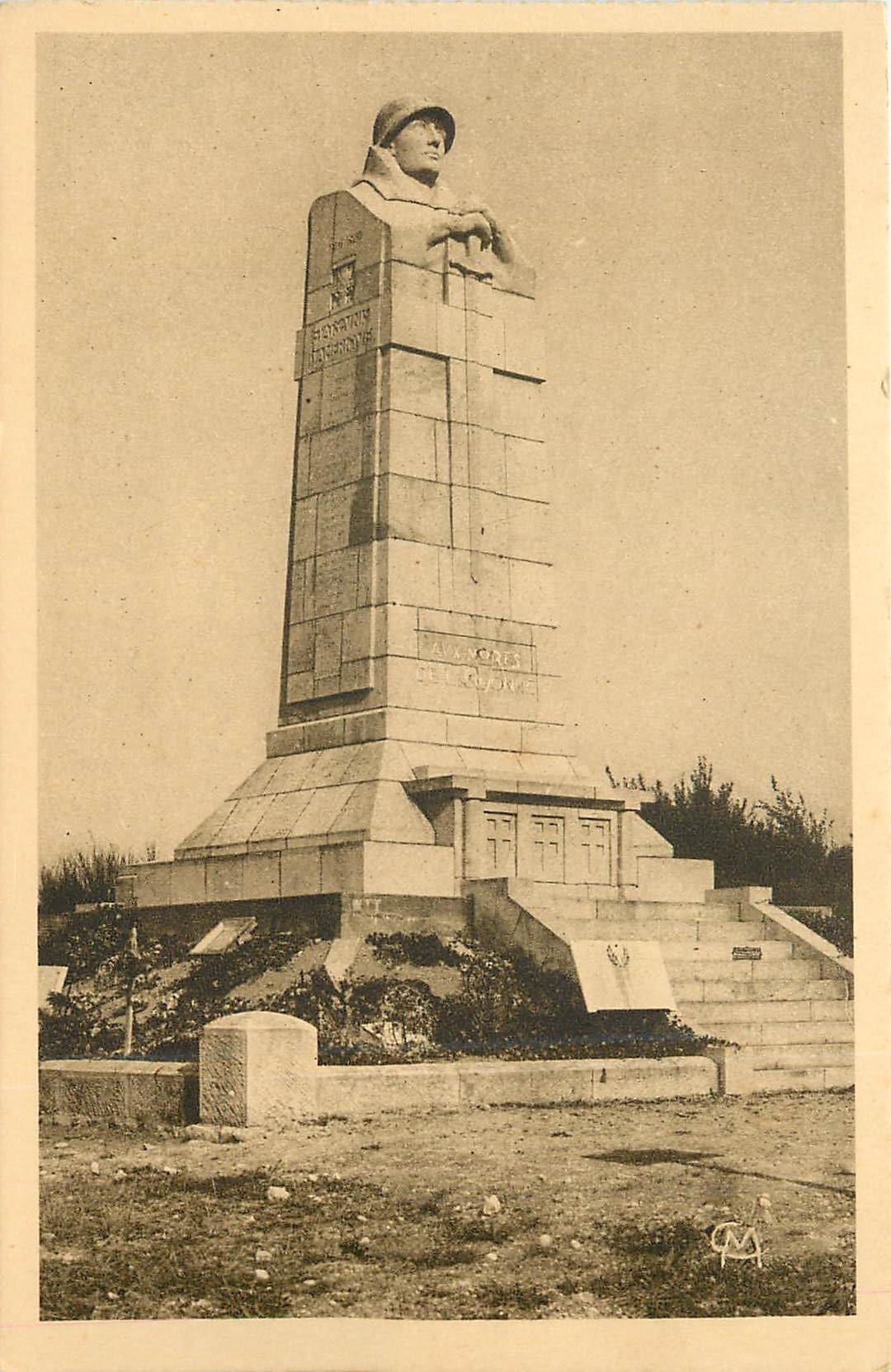 Monument aux Morts de l'Argonne — Passavant-en-Argonne — Édition Photo-Verdun