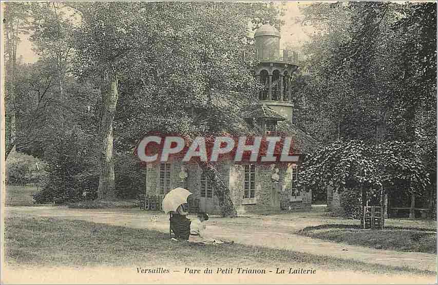 CPA Versailles Parc du petit trianon la Laiterie