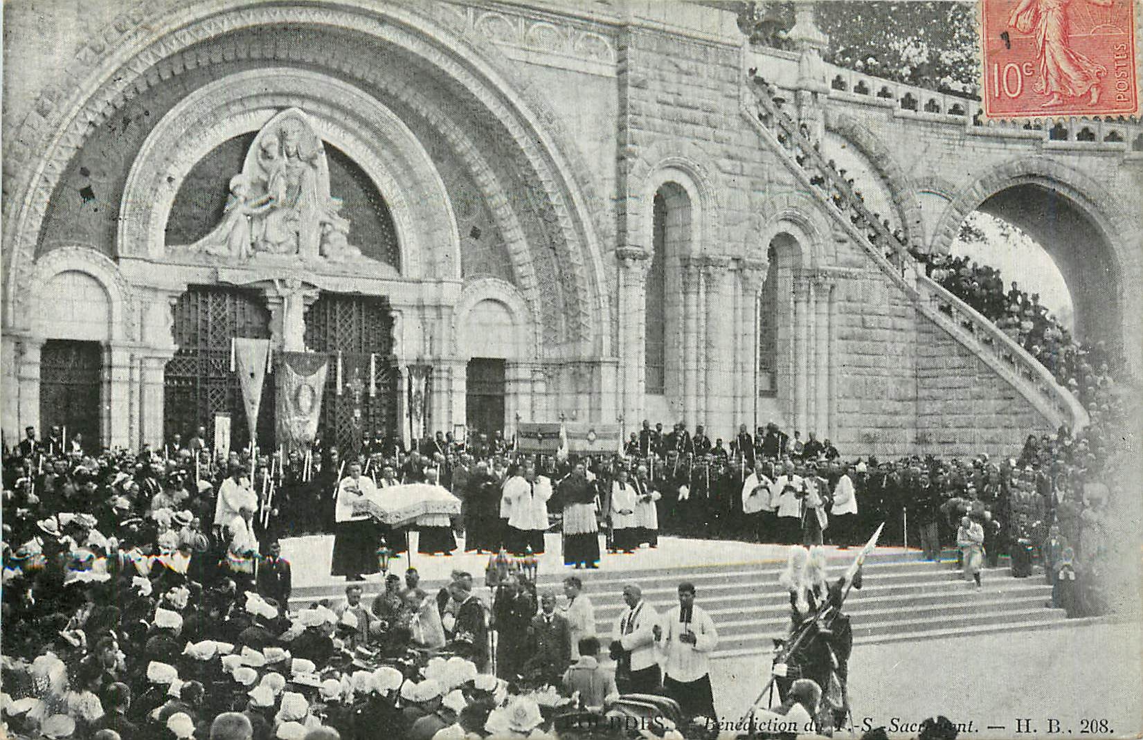 CPA Lourdes Benediction du TS Sacrement