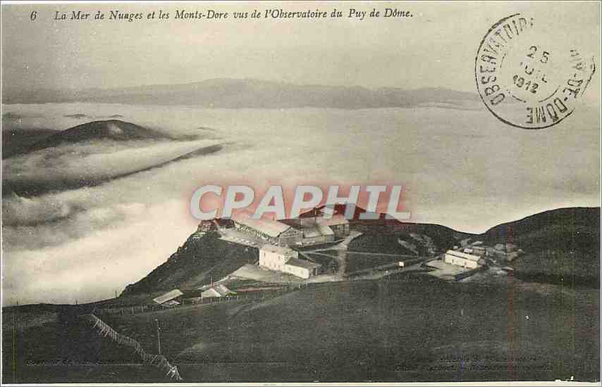 CPA La mer de Nuages et les Monts Dore vus de l'observatoire du Puy de Dome
