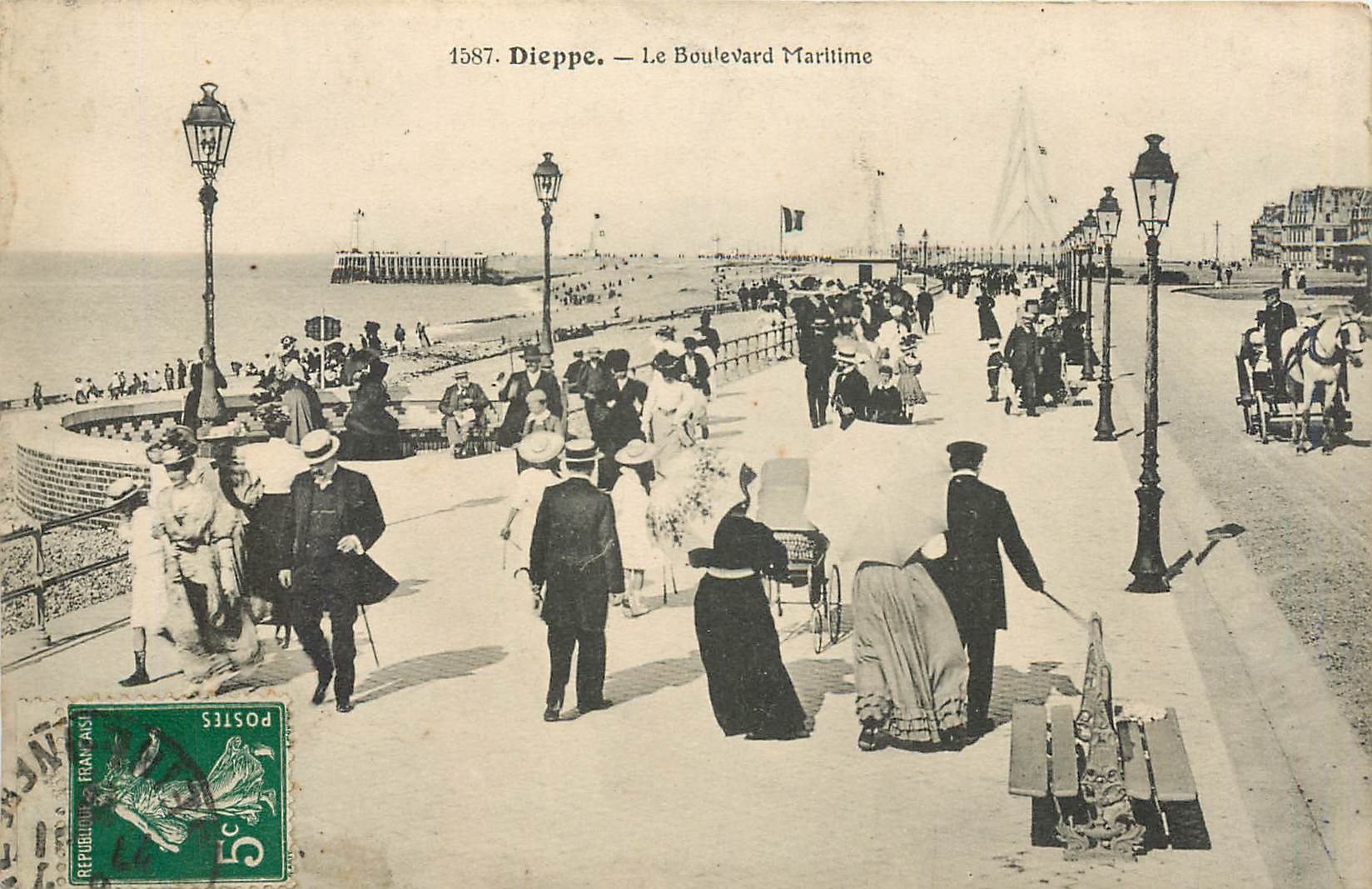 CPA Dieppe Le Boulevard Maritime