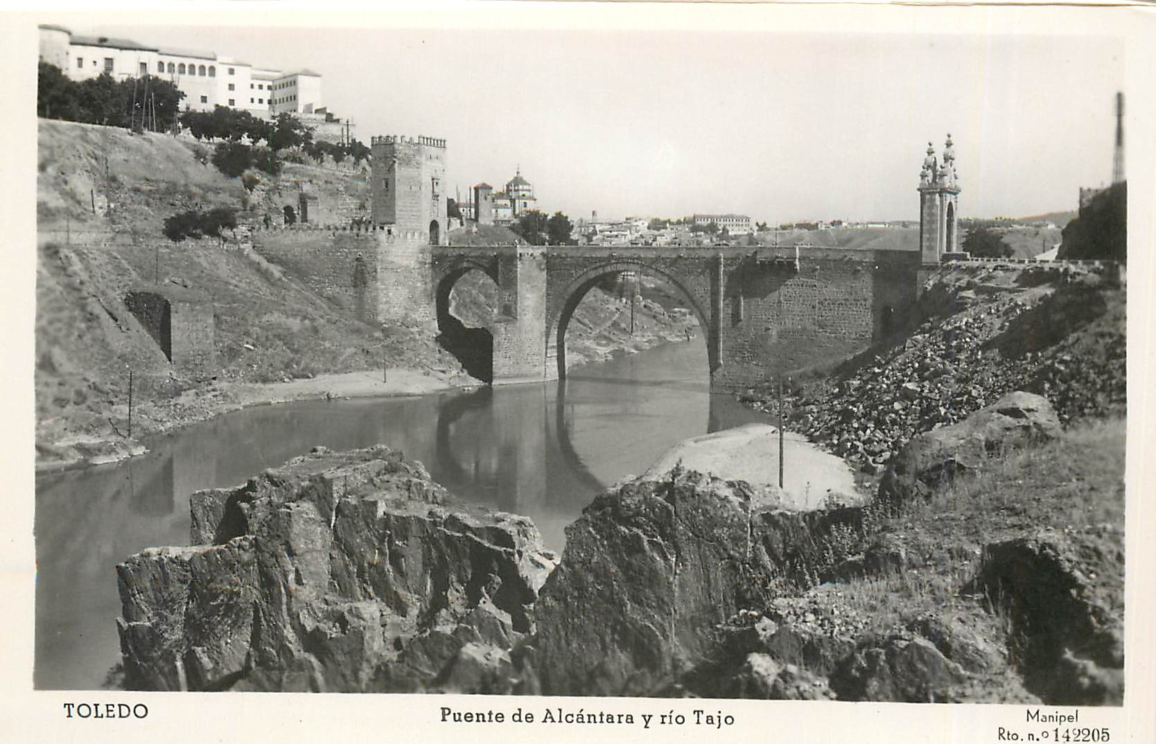 CPA Toledo Puente de Alcantara y rio Tajo