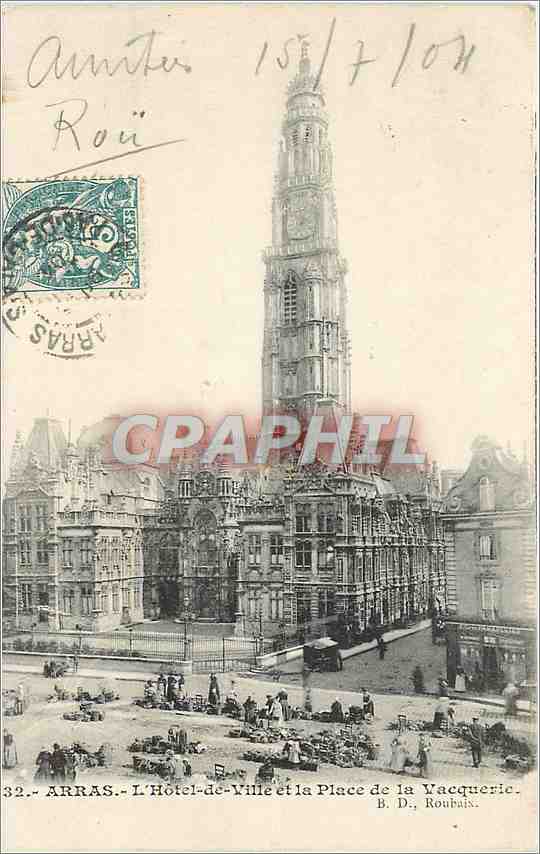 CPA Arras L'Hotel de ville et la place de la Vacquerie