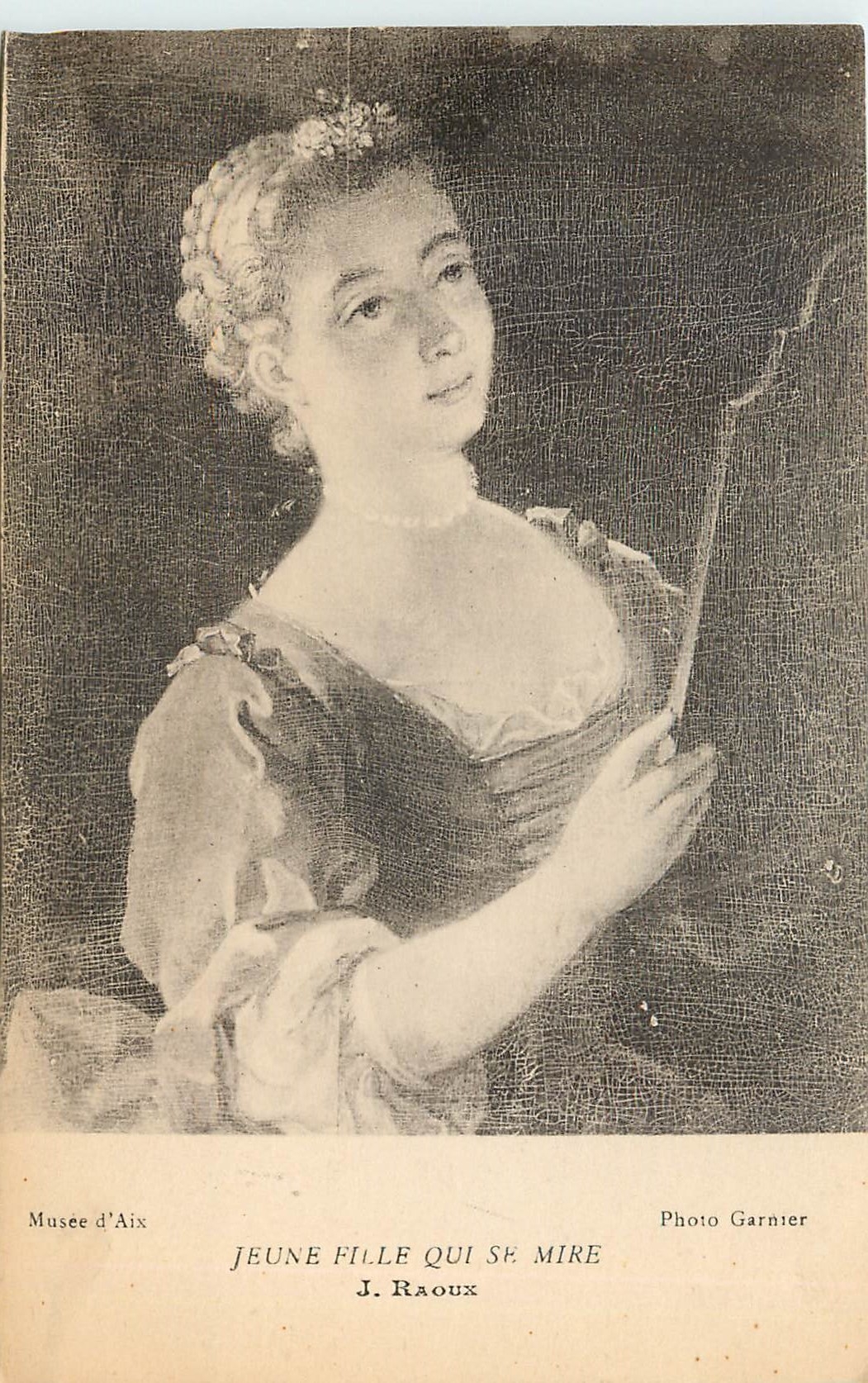 CPA Jeune fille qui se mire J.Raoux