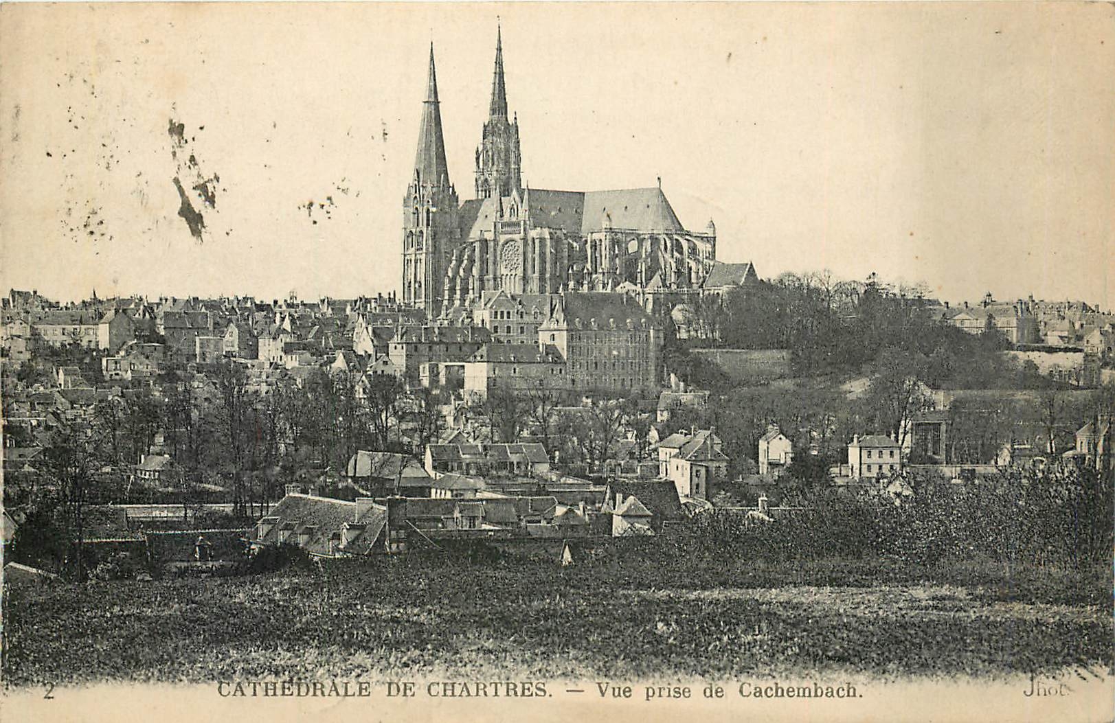 CPA Cathedrale de Chartres vue prise de Cachembach