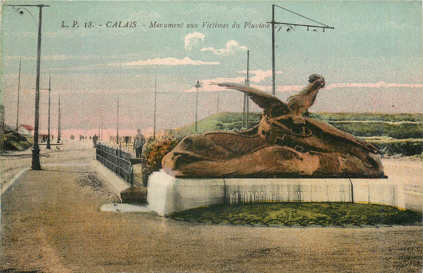 CPA Calais Monument aux victimes du Pluviose