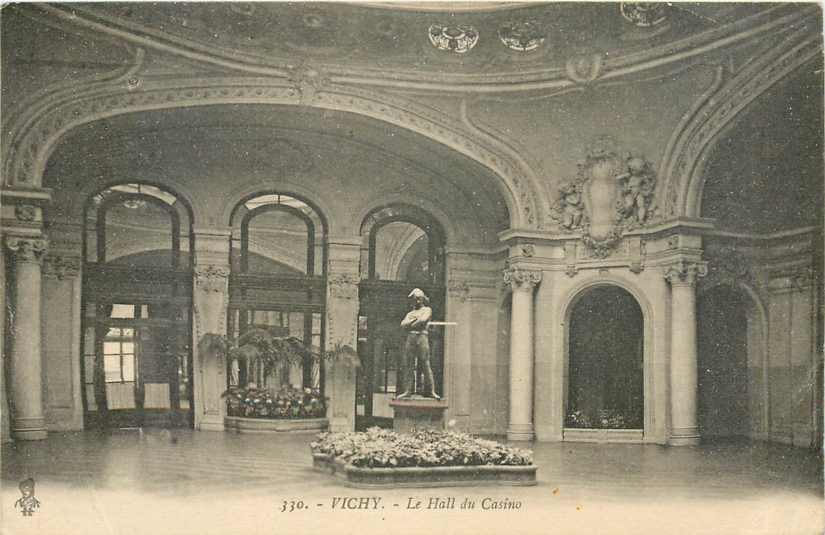 CPA Vichy le hall du casino