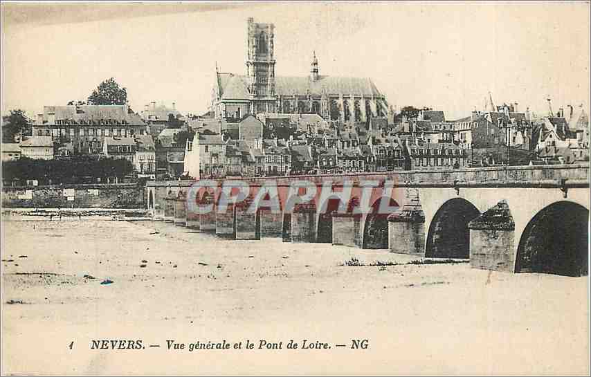 CPA nevers Vue generale et le pont de Loire