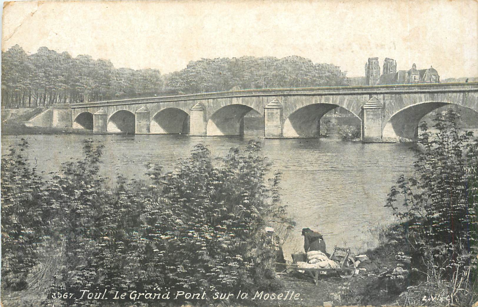 CPA Toul le grand Pont sur la Moselle