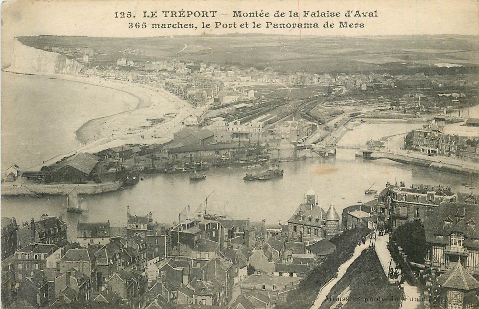 CPA Le treport Montee de la Falaise d'Aval 365 marches le port et le panorama de Mers
