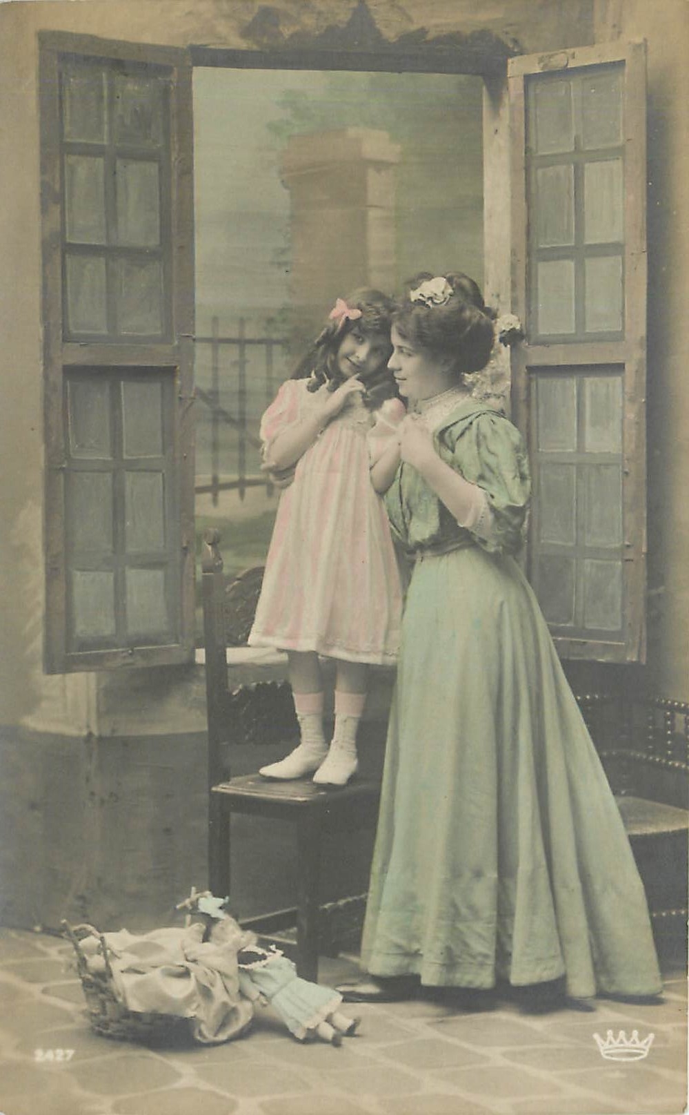 CPA Femme Enfant
