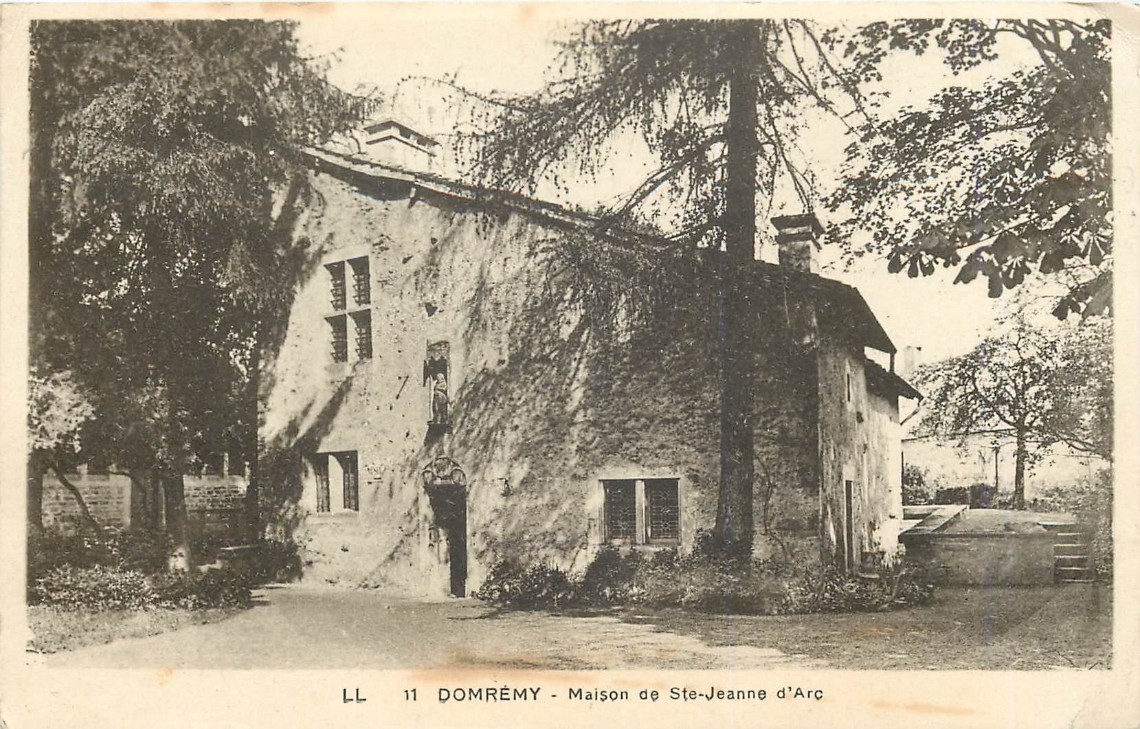 Domrémy - Maison de Ste-Jeanne d'Arc — LL 11