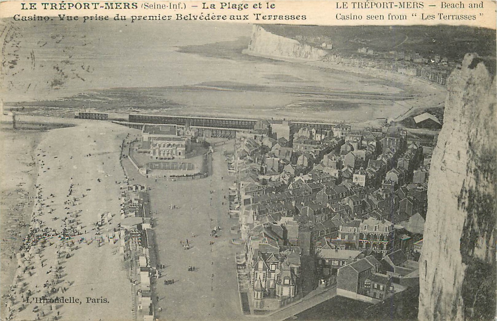 CPA Le treport mers Seine Inf la plage et le csino vue prise du premier Belvedere aux terrasses