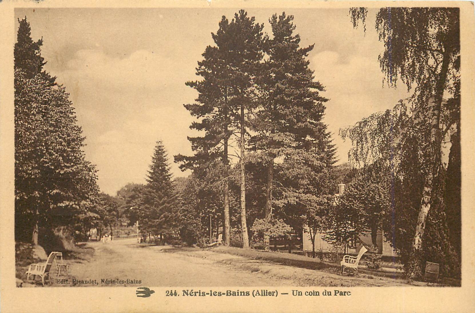 Nérîs-les-Bains (Allier) — Un coin du Parc — Edit. Breandet, Nérîs-les-Bains
