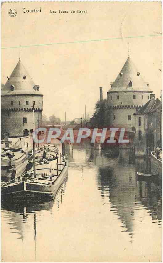CPA Courtrai Les Tours du broel Bateau