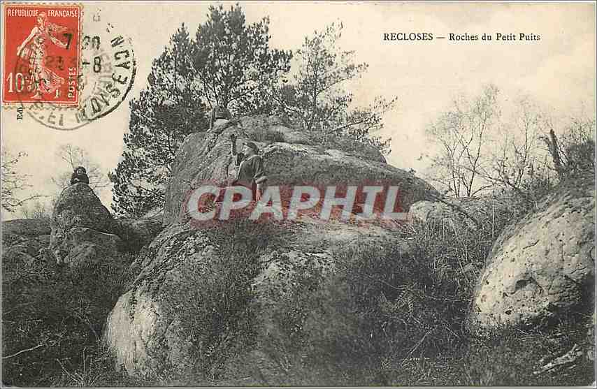 CPA Recloses roches du petit Puits