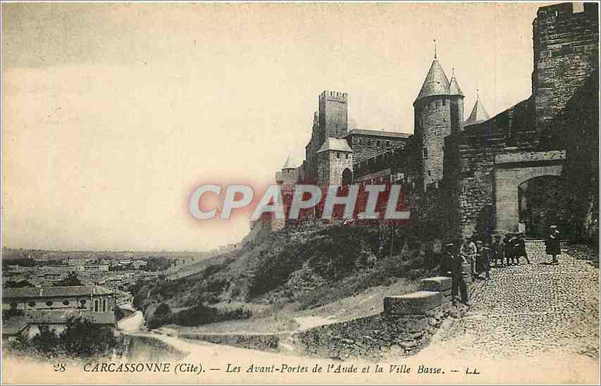 CPA carcassonne cite les avnat  portes de l'Aude et la ville Basse