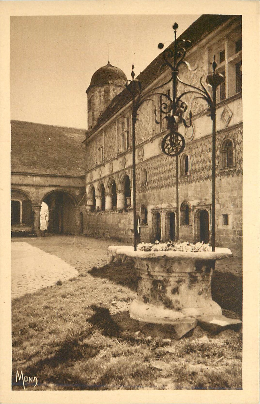 CPA Environs de dieppe Le manoir Ango du nom de l'armateur qui le fit construire 1530 45 style renni